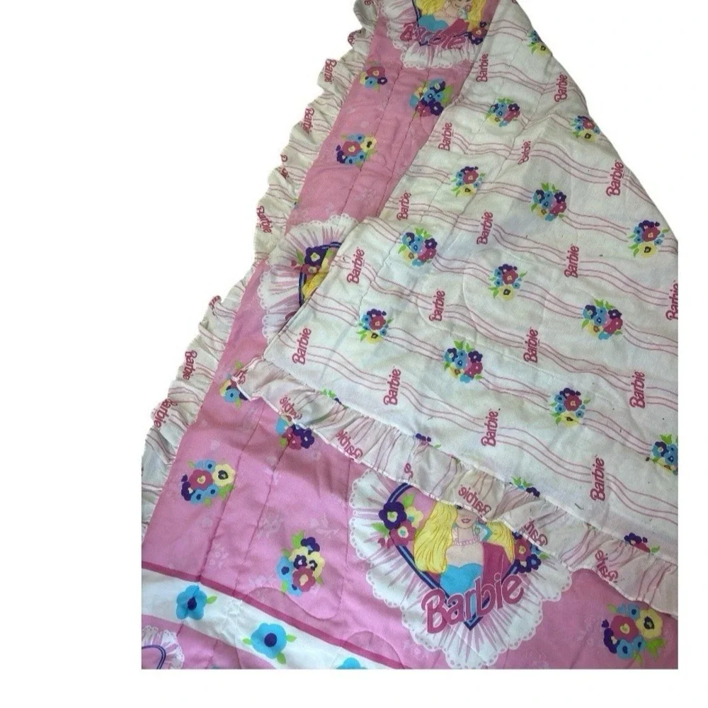 Vintage 90s Mattel 2 Sided Barbie Floral Hearts Comforter Twin 66